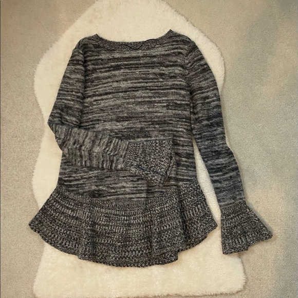 Peplum bottom knitted sweater - Picture 2 of 2